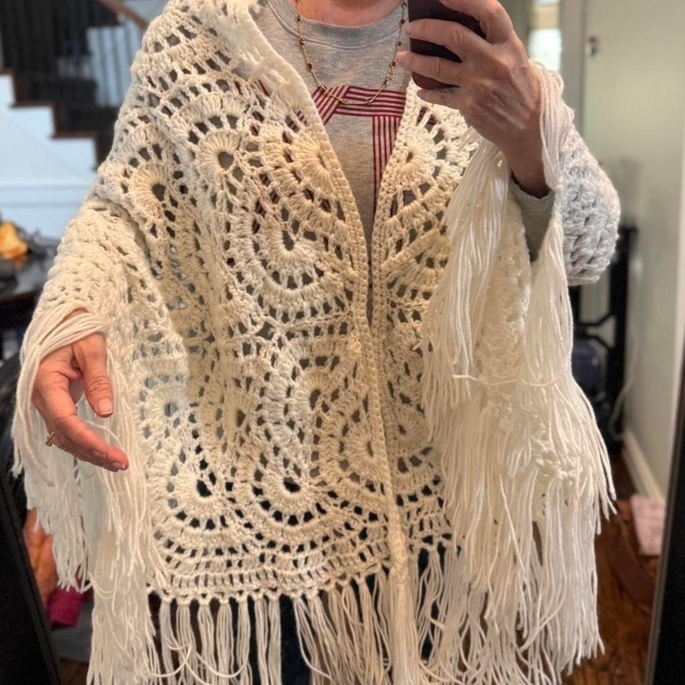 Cream crochet shawl with‎ fringe #crochet #fringe